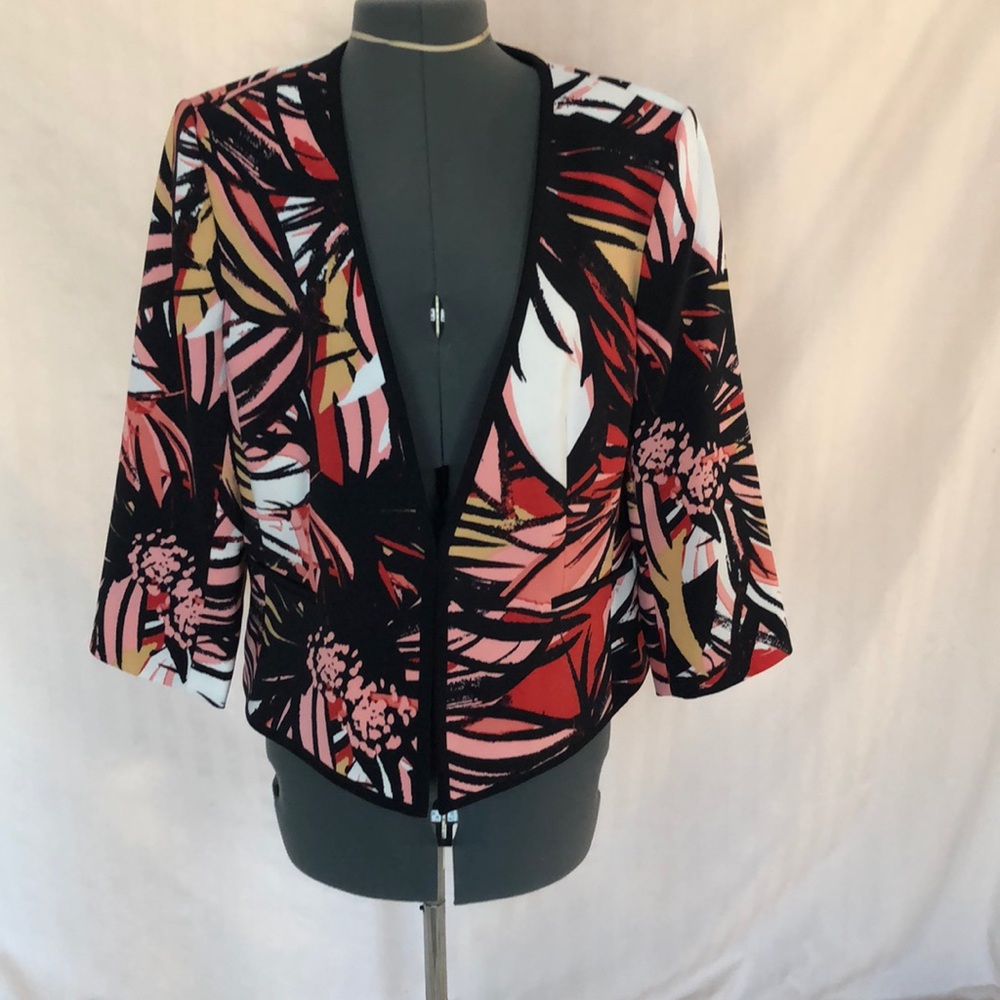 Jasper Blazer with Black Piping